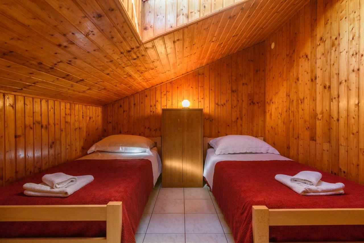 Accommodation Mamut Trogir Ngoại thất bức ảnh