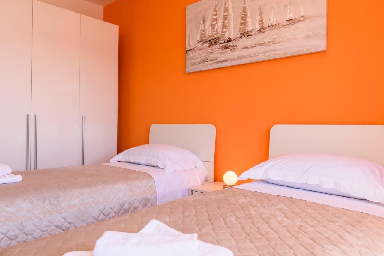 Accommodation Mamut Trogir Ngoại thất bức ảnh