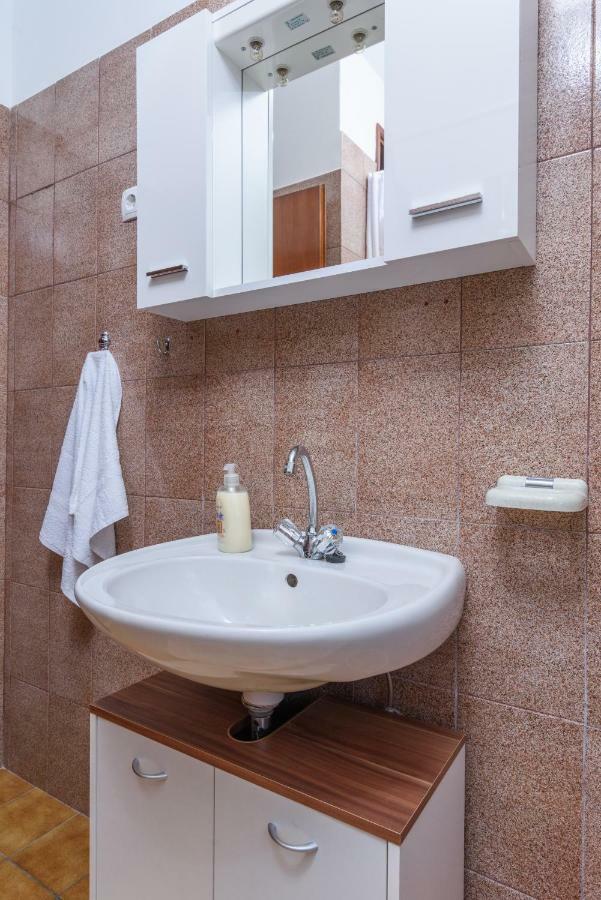 Accommodation Mamut Trogir Ngoại thất bức ảnh